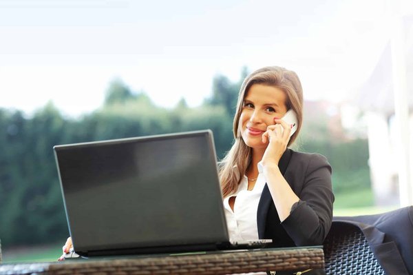 Quelles sont les meilleures tactiques pour négocier les contrats de travail dans le secteur de la construction?